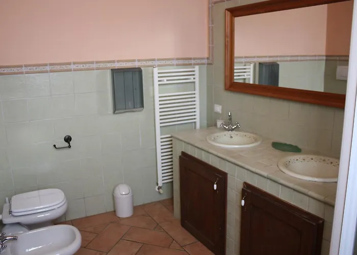 La Nuova Tinara 住宿加早餐酒店 *